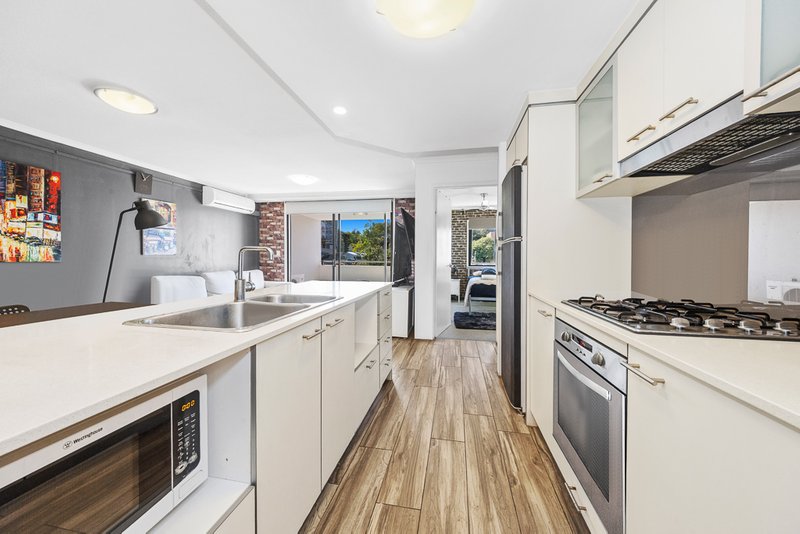 Photo - 304/6 Exford Street, Brisbane City QLD 4000 - Image 5