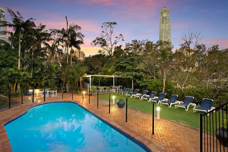 Photo - 304/70 Remembrance Dr , Surfers Paradise QLD 4217 - Image 6