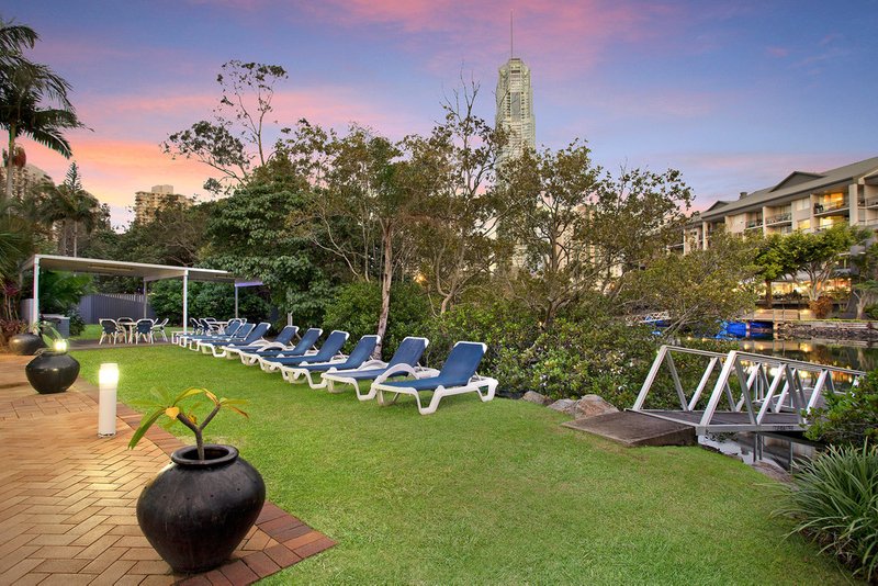 Photo - 304/70 Remembrance Dr , Surfers Paradise QLD 4217 - Image 7