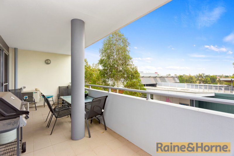 Photo - 304/72 Civic Way, Rouse Hill NSW 2155 - Image 8