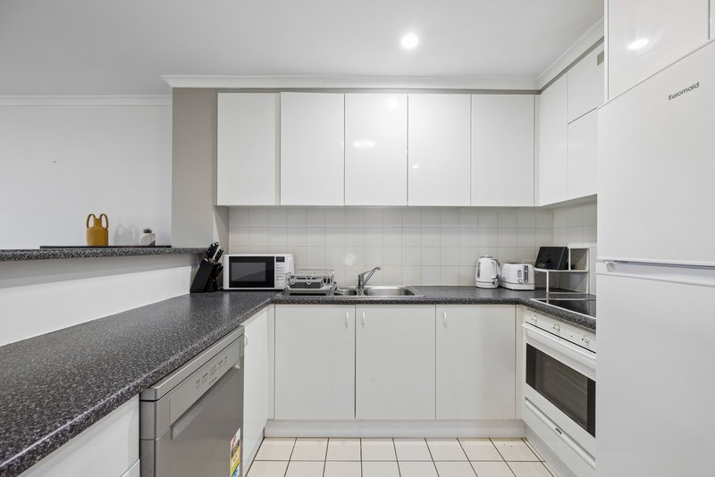 Photo - 304/74 Northbourne Avenue, Braddon ACT 2612 - Image 3