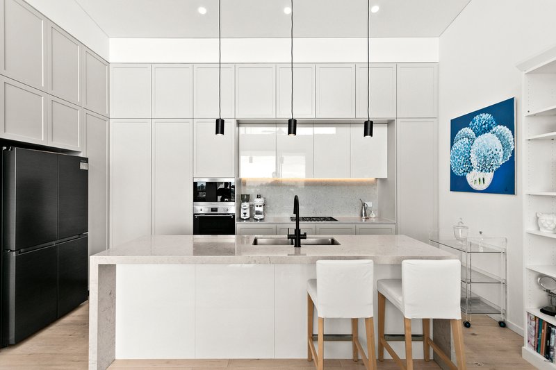Photo - 304/9 Marina Drive, Shell Cove NSW 2529 - Image 4
