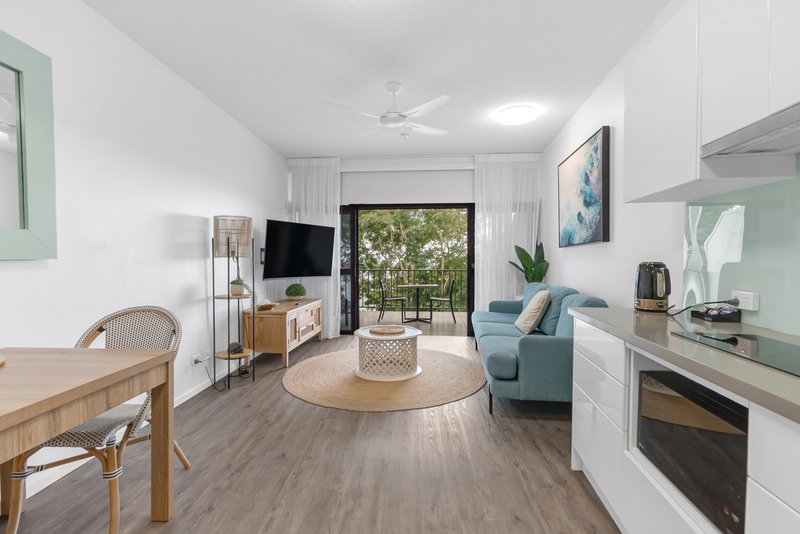 304/92-94 Moore Street, Trinity Beach QLD 4879