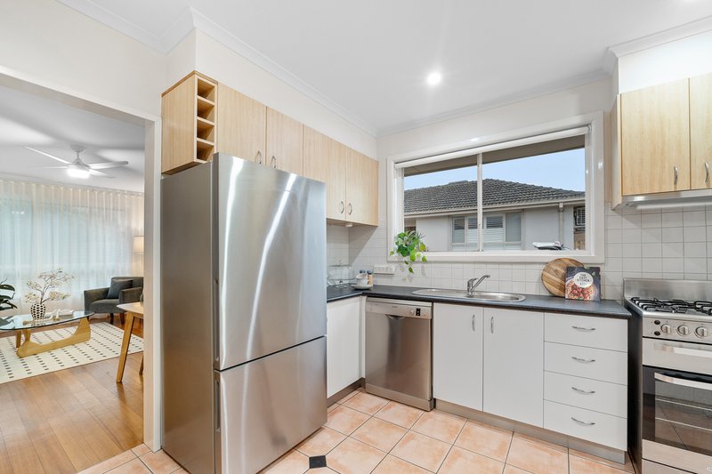 Photo - 304C Warrigal Road, Cheltenham VIC 3192 - Image 9