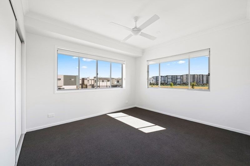 Photo - 30/5 Affinity Place, Birtinya QLD 4575 - Image 4