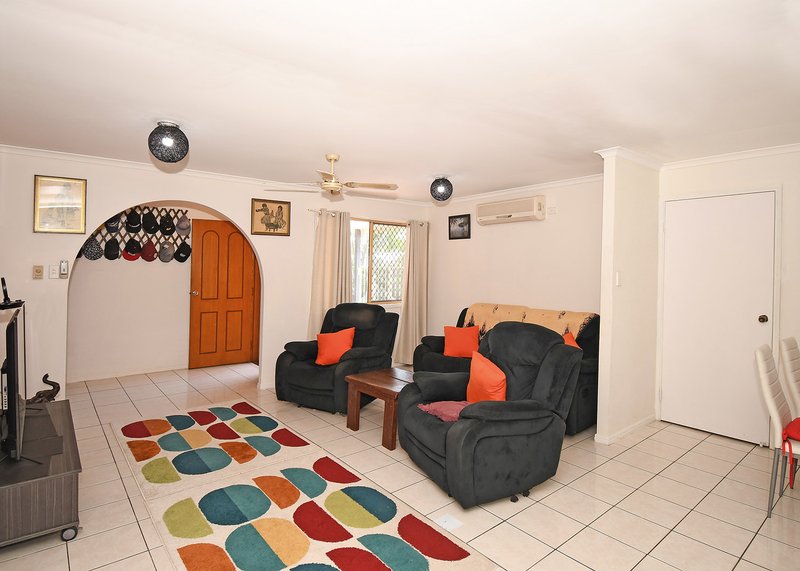 Photo - 305 Boat Harbour Drive, Scarness QLD 4655 - Image 6