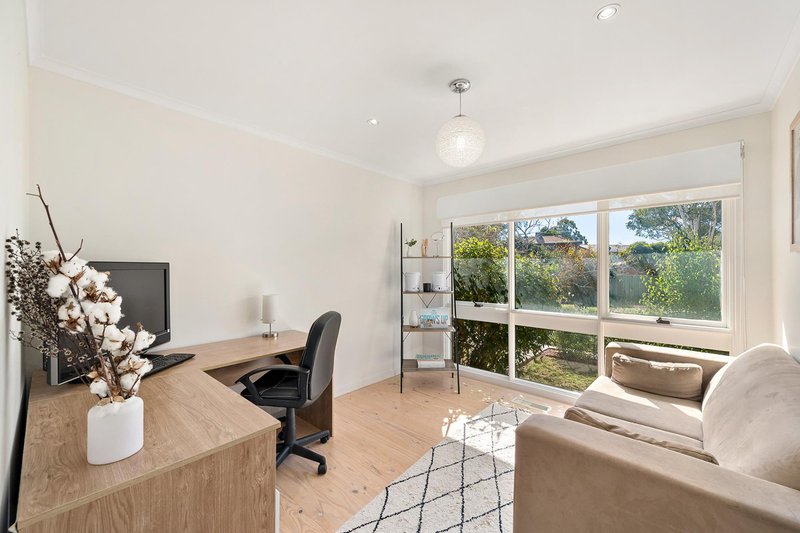 Photo - 305 Maribyrnong Avenue, Kaleen ACT 2617 - Image 14