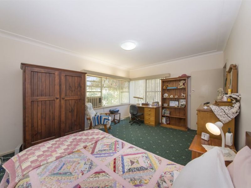 Photo - 305 Victoria Street, Taree NSW 2430 - Image 11