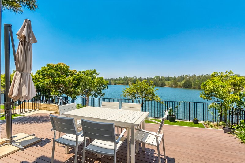 Photo - 3050 Quay South Drive, Carrara QLD 4211 - Image 8
