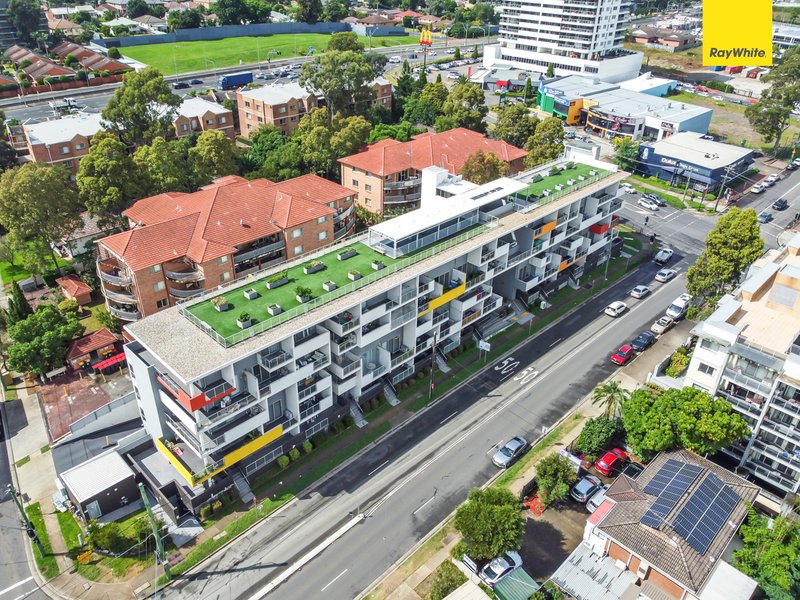 Photo - 305/12 Fourth Avenue, Blacktown NSW 2148 - Image 11