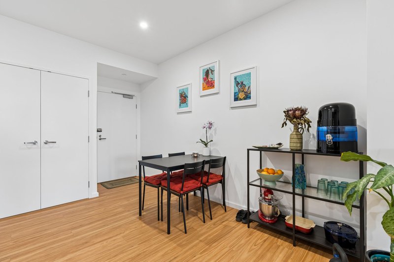 Photo - 305/14 Leila Street, Cannington WA 6107 - Image 9