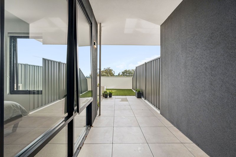 Photo - 305/14 Leila Street, Cannington WA 6107 - Image 18