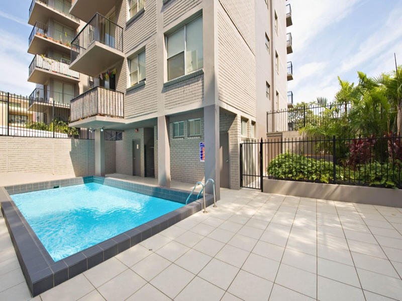 Photo - 305/144 Mallett Street, Camperdown NSW 2050 - Image 7