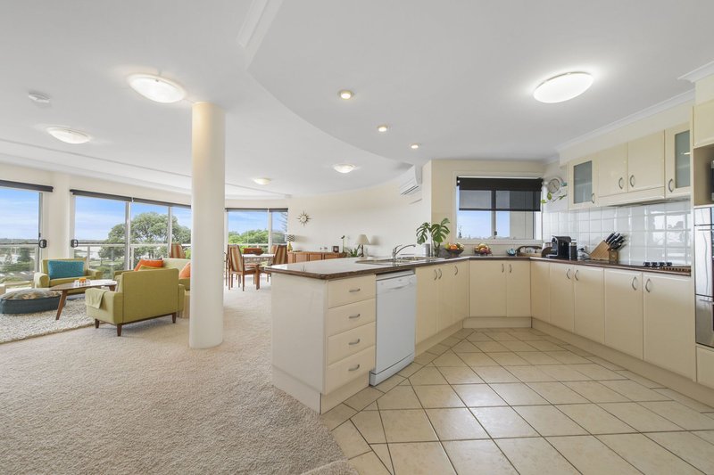 Photo - 305/16-18 Hilltop Crescent, Port Macquarie NSW 2444 - Image 6