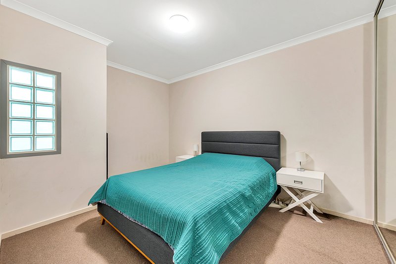 Photo - 305/2 Augustine Street, Mawson Lakes SA 5095 - Image 5