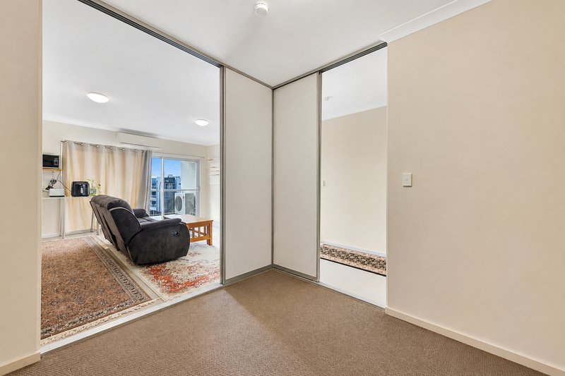 Photo - 305/2 Augustine Street, Mawson Lakes SA 5095 - Image 6