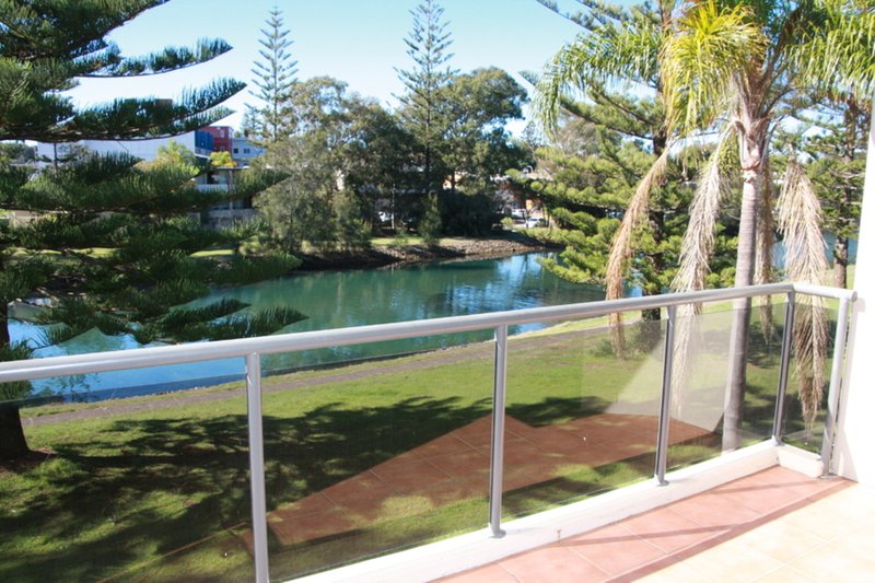 Photo - 305/2 Hollingworth Street, Port Macquarie NSW 2444 - Image 17