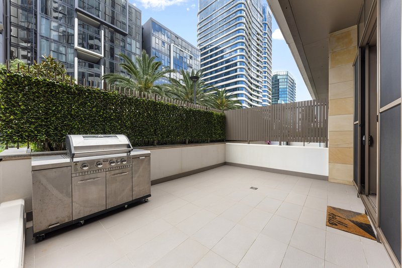 Photo - 305/2 Wentworth Place, Wentworth Point NSW 2127 - Image 3