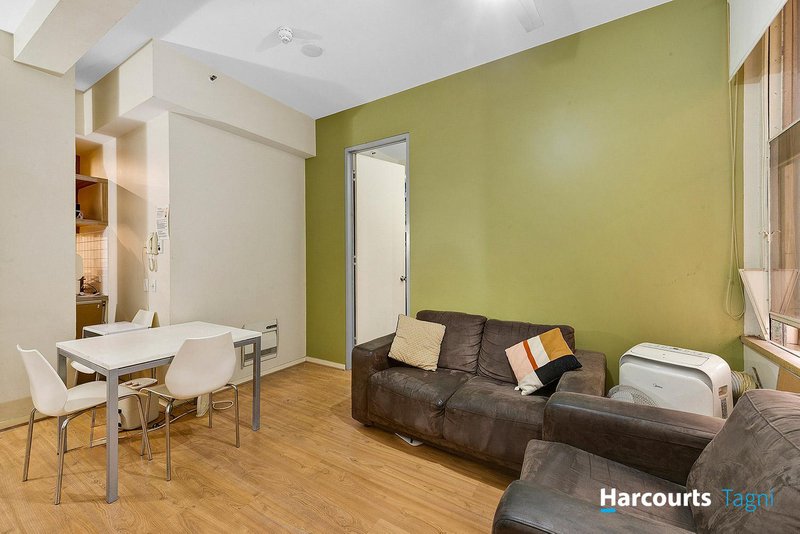 Photo - 305/23 King William Street, Adelaide SA 5000 - Image 4