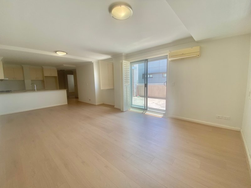 Photo - 30/524-542 Pacific Highway, Chatswood NSW 2067 - Image 4