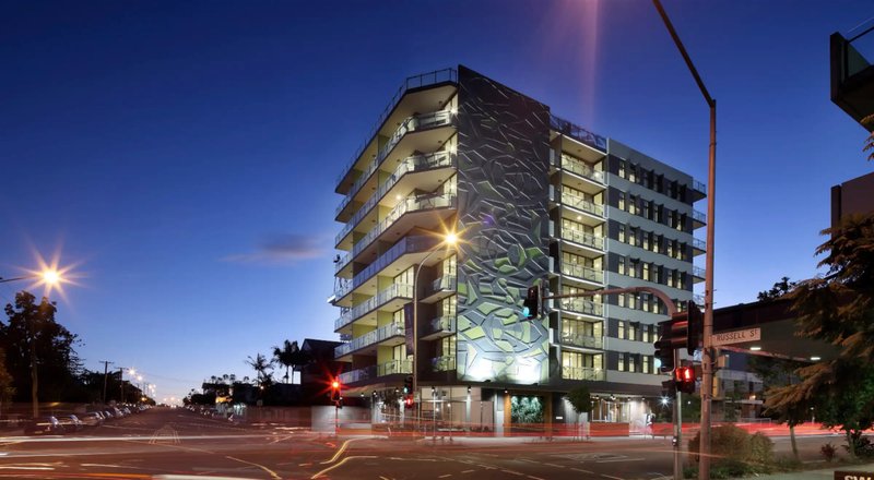 Photo - 305/27 Russell Street, South Brisbane QLD 4101 - Image 1