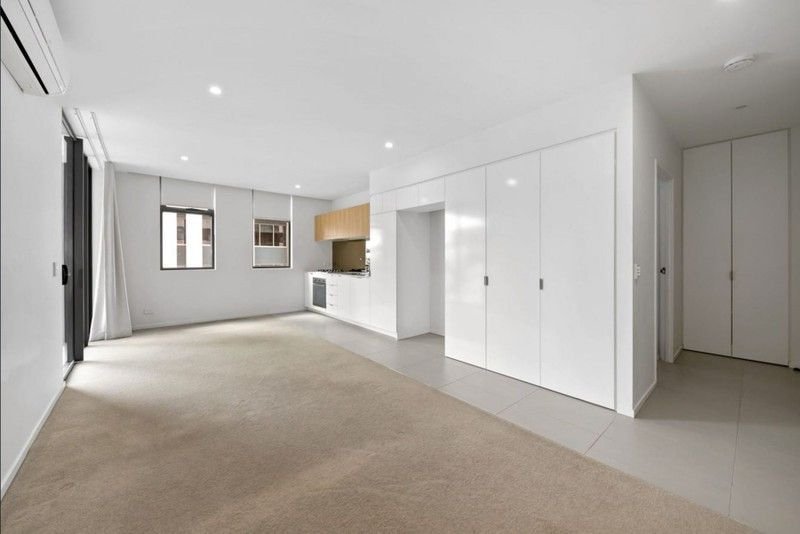 Photo - 305/27 Russell Street, South Brisbane QLD 4101 - Image 6