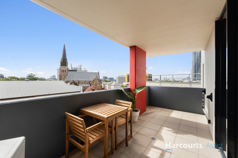 Photo - 305/292 Boundary Street, Spring Hill QLD 4000 - Image 11
