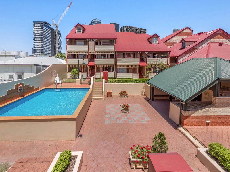 Photo - 30/53 Warry Street, Fortitude Valley QLD 4006 - Image 8