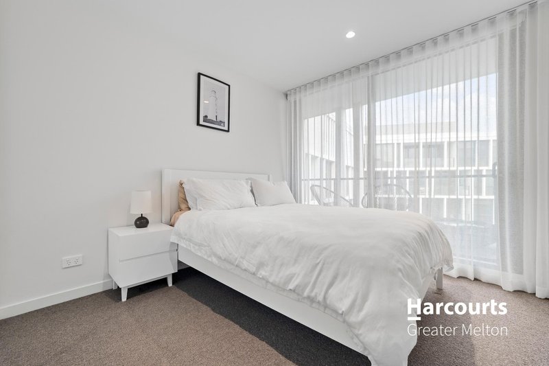 Photo - 305/33 Quay Boulevard, Werribee South VIC 3030 - Image 10