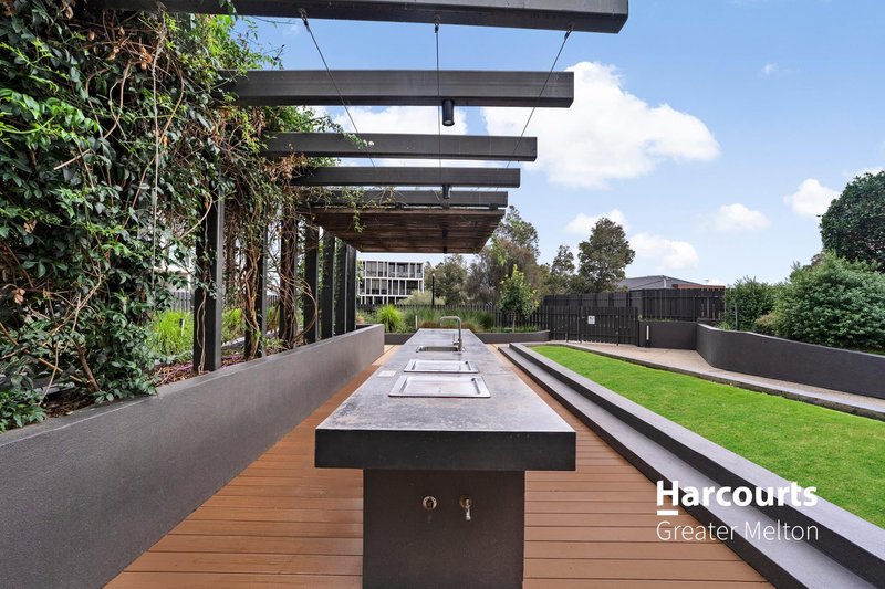Photo - 305/33 Quay Boulevard, Werribee South VIC 3030 - Image 14