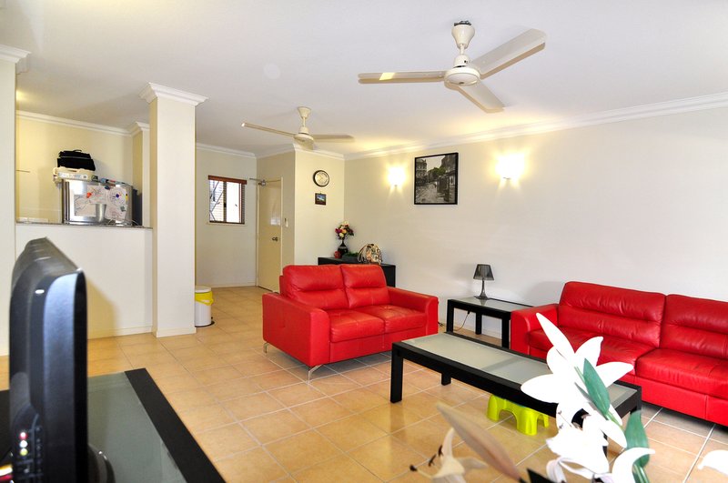 Photo - 305/44-62 Clifton Road, Clifton Beach QLD 4879 - Image 5