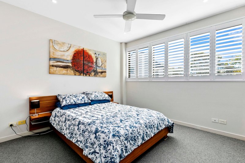 Photo - 305/468 Esplanade , Torquay QLD 4655 - Image 13
