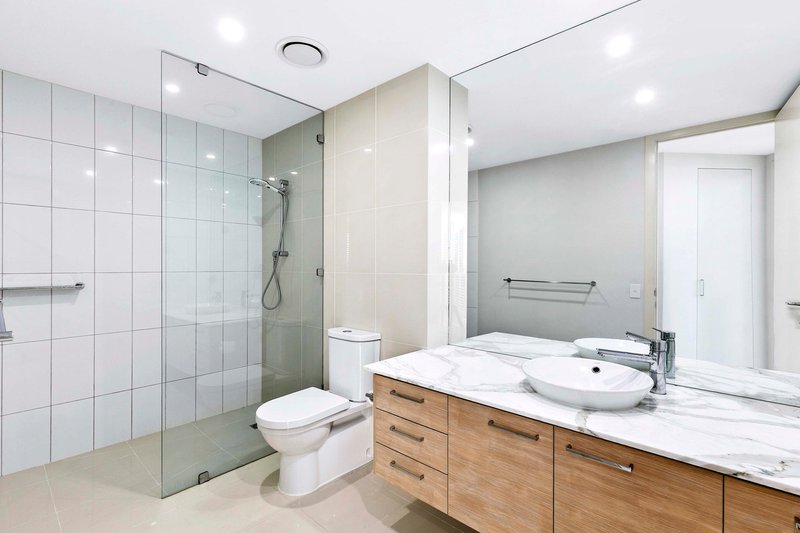 Photo - 305/468 Esplanade , Torquay QLD 4655 - Image 16