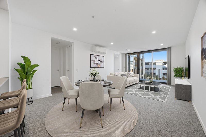 Photo - 305/82 Wentworth Avenue, Kingston ACT 2604 - Image 2