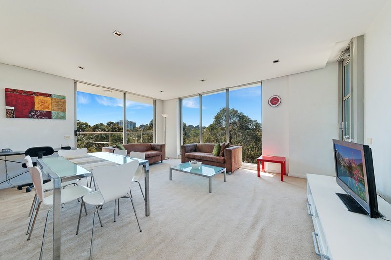 Photo - 305/88 Berry Street, North Sydney NSW 2060 - Image 2