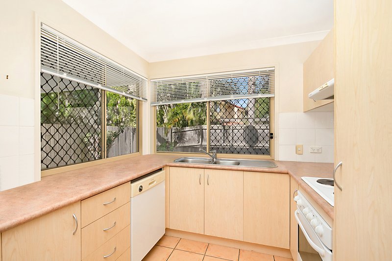 Photo - 30/6 Samanthas Way, Slacks Creek QLD 4127 - Image 3