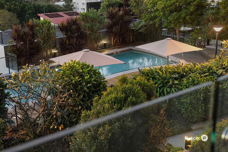 Photo - 30602/300 Old Cleveland Road, Coorparoo QLD 4151 - Image 13