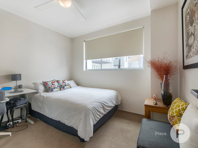 Photo - 306/158 Victoria Park Road, Kelvin Grove QLD 4059 - Image 6