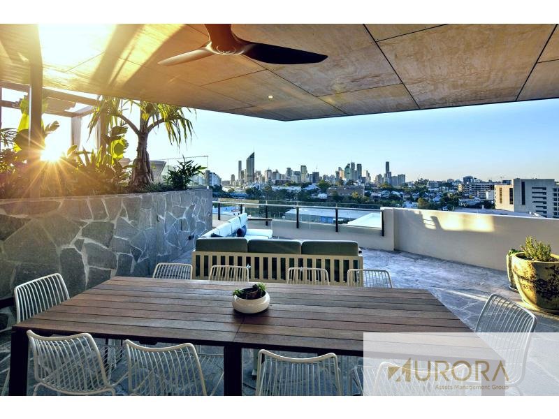 Photo - 306/18 Hubert Street, Woolloongabba QLD 4102 - Image 8