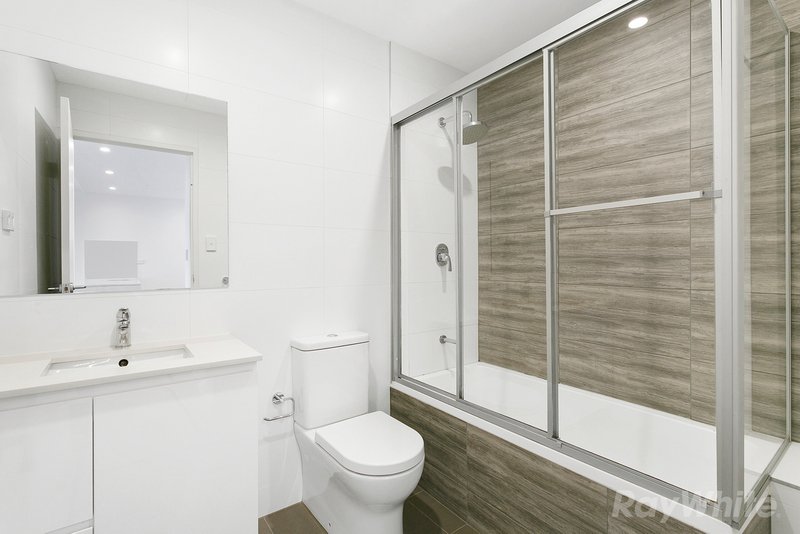 Photo - 306/23 Addison Road, Marrickville NSW 2204 - Image 4