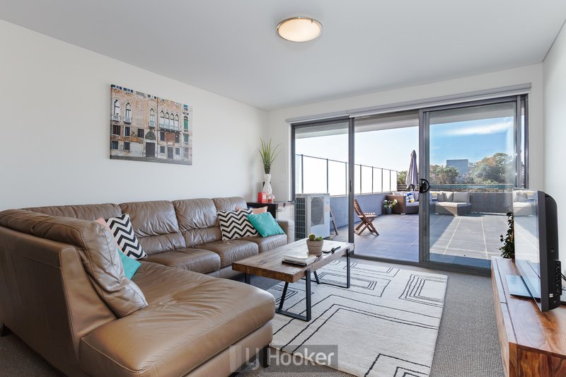 Photo - 306/335 Wharf Road, Newcastle NSW 2300 - Image 3