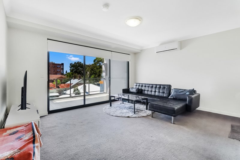 Photo - 306/43 Devitt Street, Blacktown NSW 2148 - Image 3