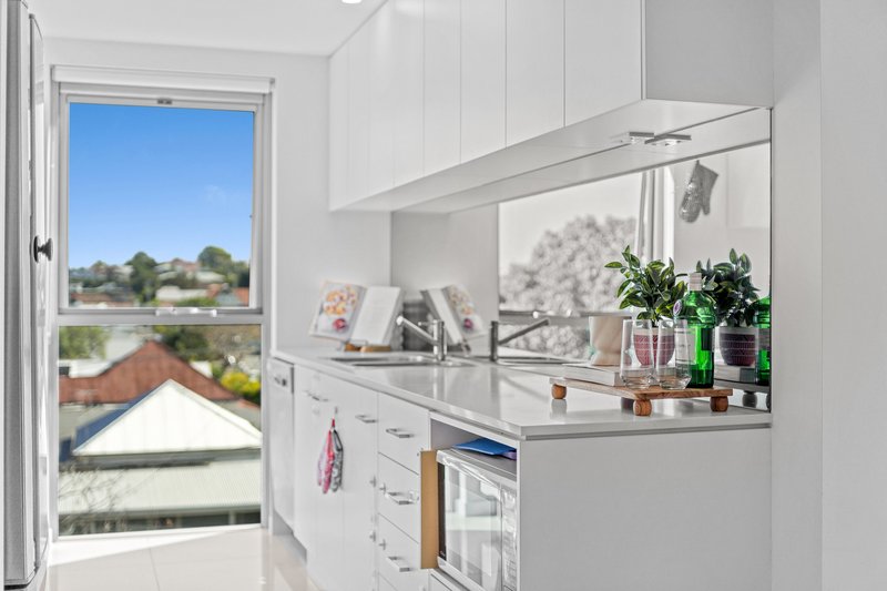 Photo - 306/47 Nundah Street, Nundah QLD 4012 - Image 12