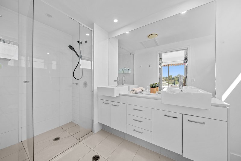 Photo - 306/47 Nundah Street, Nundah QLD 4012 - Image 16