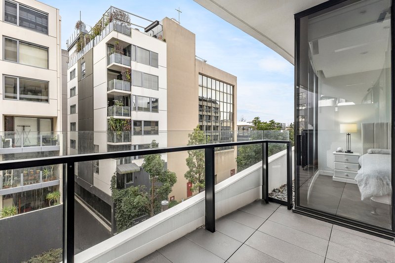 Photo - 306/74-76 Eastern Road, South Melbourne VIC 3205 - Image 3