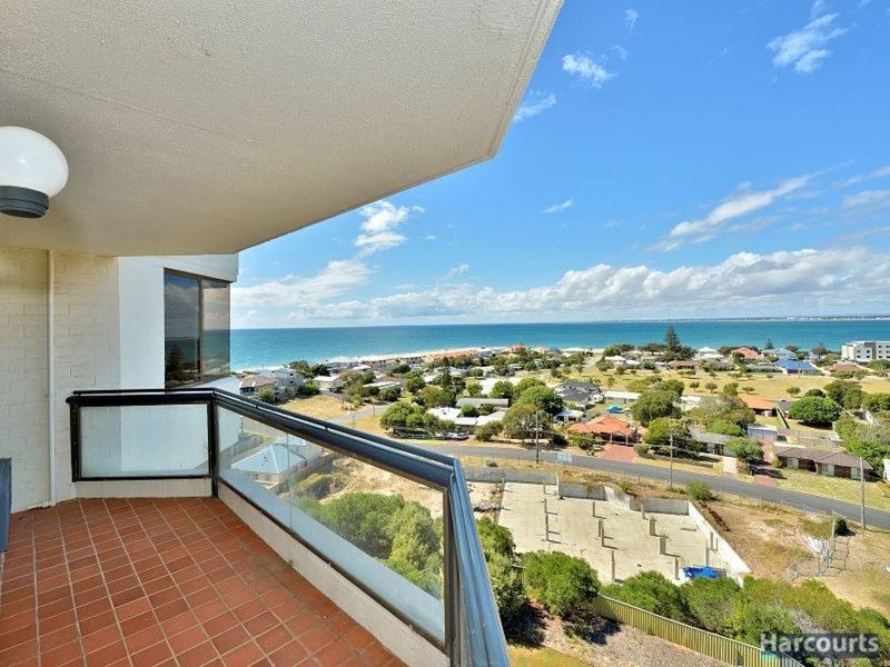 30/6A Valley Road, Halls Head WA 6210