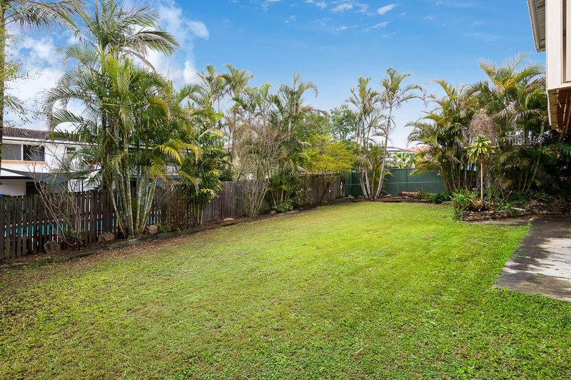 Photo - 307 Cliveden Avenue, Oxley QLD 4075 - Image 12