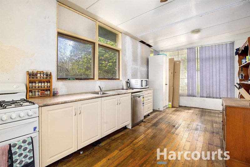 Photo - 307 Forest Road, The Basin VIC 3154 - Image 4