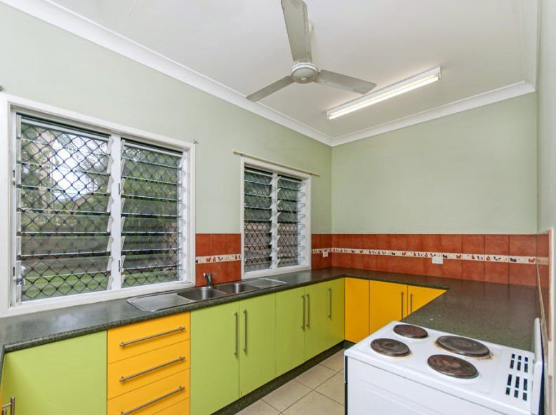 Photo - 307 Lake Street, Cairns North QLD 4870 - Image 7