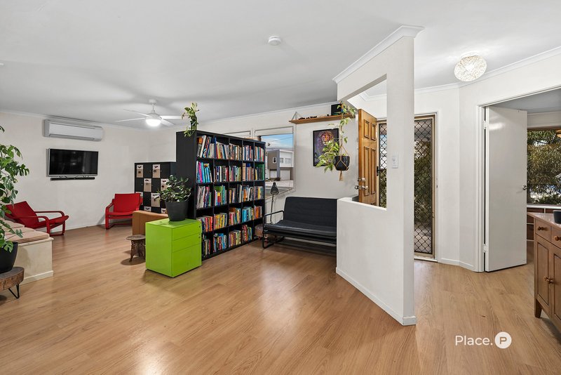 Photo - 307 Samsonvale Road, Bray Park QLD 4500 - Image 7